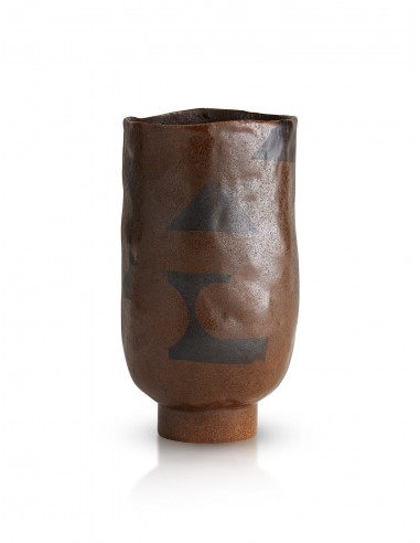 Glyph Vase, Short d'Europe débarque