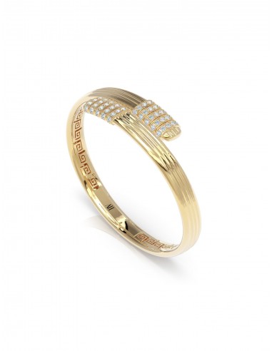 The Fluted Embrace, 18K Gold + Diamond Bangle Véritable concentré